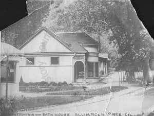 Drinking fountain and bathouse at Alum Rock Park