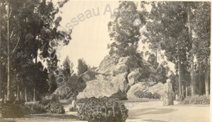 Image of Rock formation in Thousand Oaks subdivision, Berkeley