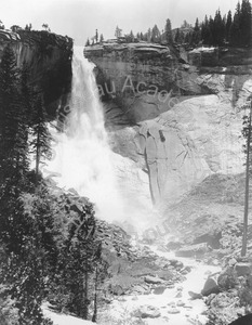 Image of Nevada Falls at Yosemite National Park