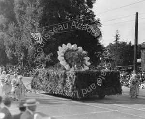 Image of Float in the Rose Parade