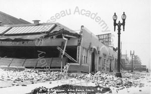 Image of Buildings in Long Beach destroyed by the earthquake